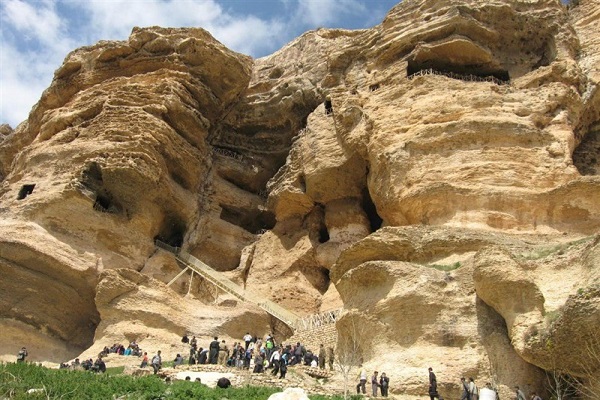 غار-باستانی-کرفتو 