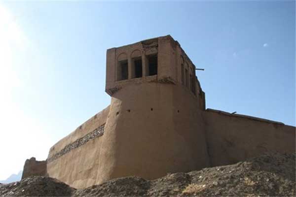 قلعه-اشتران-استان-همدان