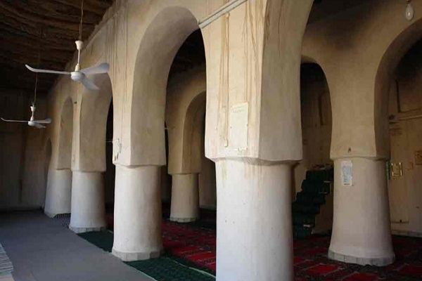 بازدید از مسجد جامع دزک در تور چابهار