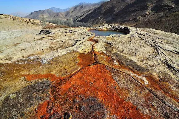 آب سرخ فریزهند کاشان