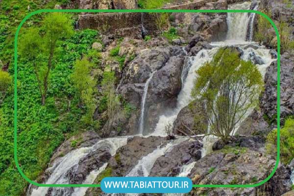آبشار ایج یا ده قلو استان مازندران ایران