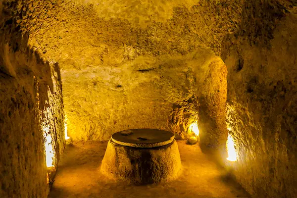 شهر زیرزمینی نوش آباد (اویی) کاشان