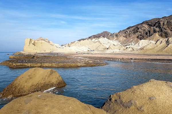 ساحل مفنق جزیره هرمز