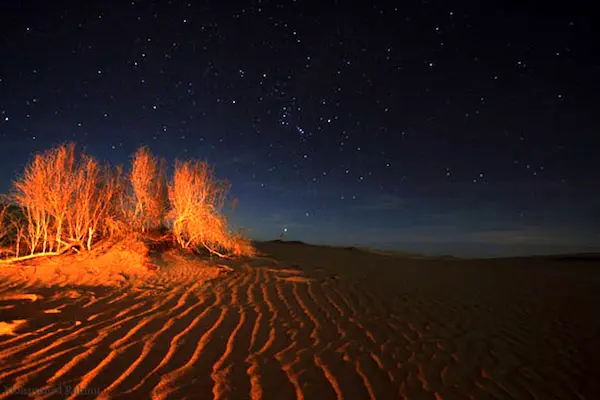 بهترین زمان برای رصد ستارگان در کویر
