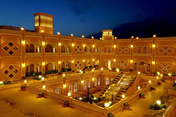 معرفی اقامتگاه های شاخص در ایران