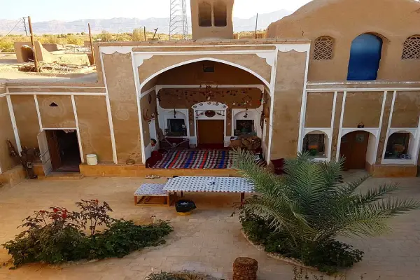 جاذبه های اطراف اقامتگاه افضل در کویر مصر